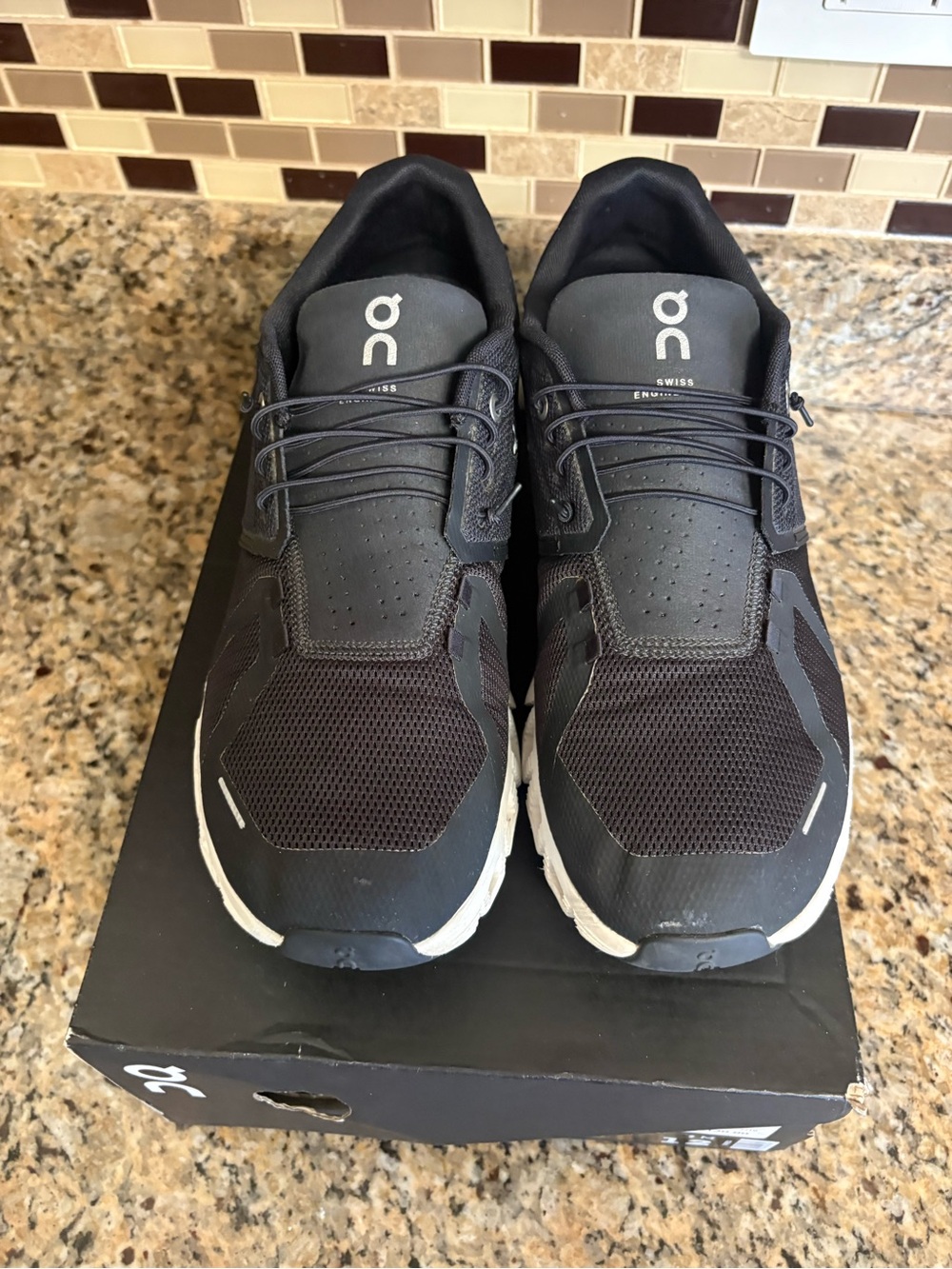 Men’s On Cloud 5 Running Shoes Black White Size 12 No Box - Picture 3 of 8